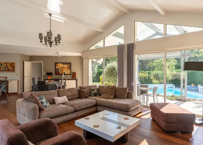فيلة Familiale Avec Piscine Chauffee, Clim, 4 Chambres, Proche Golf Et Plages - Fr-1-319-565
