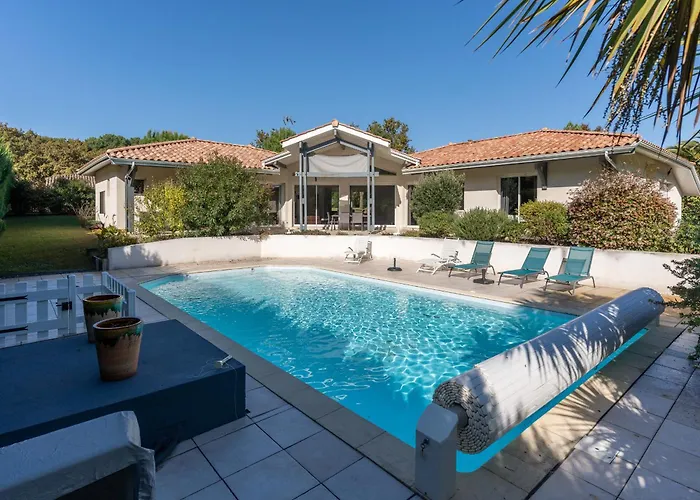 Familiale Avec Piscine Chauffee, Clim, 4 Chambres, Proche Golf Et Plages - Fr-1-319-565