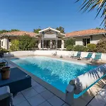 Familiale Avec Piscine Chauffee, Clim, 4 Chambres, Proche Golf Et Plages - Fr-1-319-565