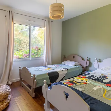 Familiale Avec Piscine Chauffée, Clim, 4 Chambres, Proche Golf Et Plages - Fr-1-319-565 Villa *