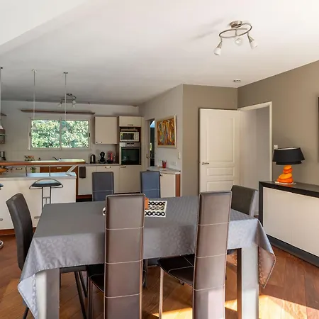 Familiale Avec Piscine Chauffee, Clim, 4 Chambres, Proche Golf Et Plages - Fr-1-319-565 Villa *